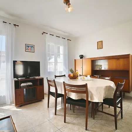 Althea By Interhome Saint-Pierre-d'Oleron