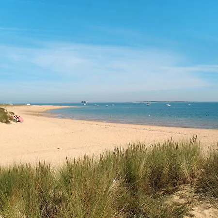 Althea By Interhome Saint-Pierre-d'Oleron